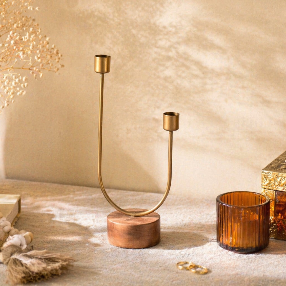 U Candle Stand