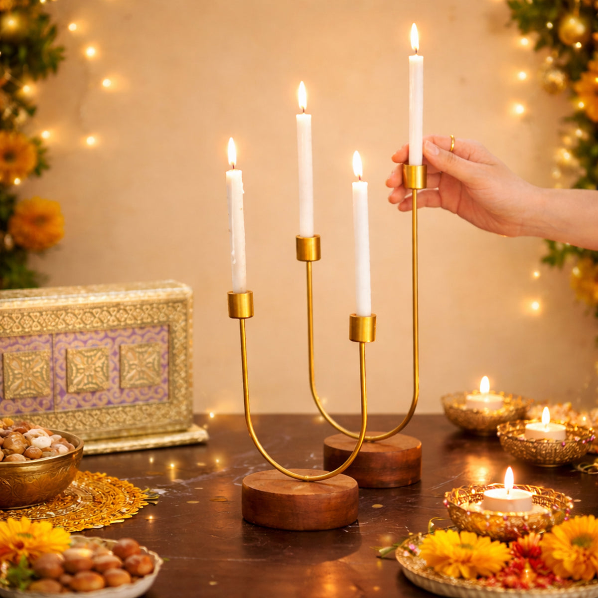 U Candle Stand