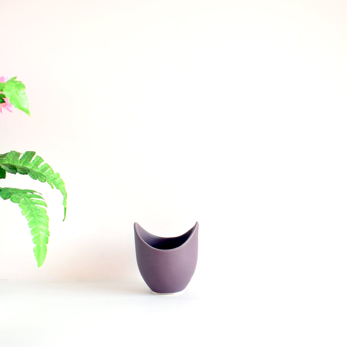 Mauve Lotus Serving Bowl Set